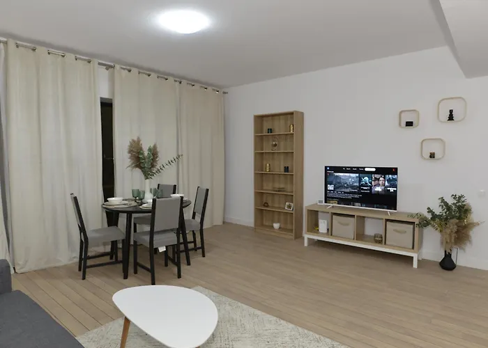 Апартаменти Bellevue Royale With Stunning Panoramic View