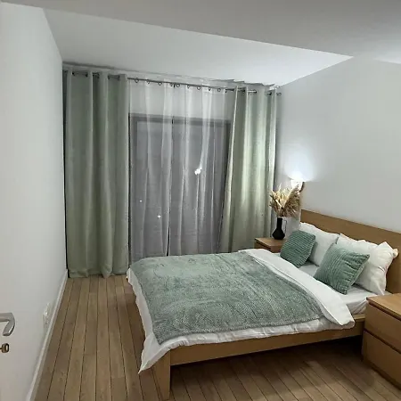 Bellevue Royale With Stunning Panoramic View Apartment