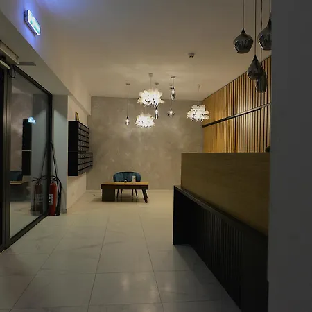 아파트 Bellevue Royale With Stunning Panoramic View