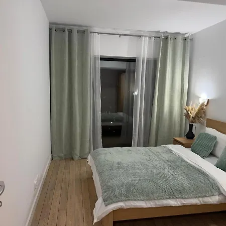 Apartment Bellevue Royale With Stunning Panoramic View